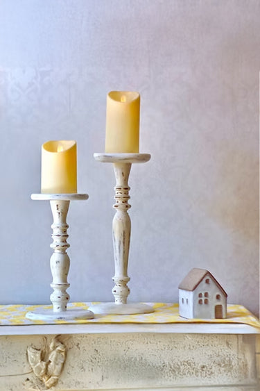 Minimalistic Candle Holder Set