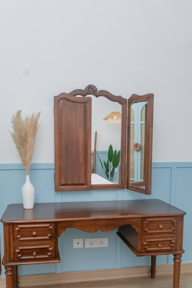 Tri-fold Dresser Mirror