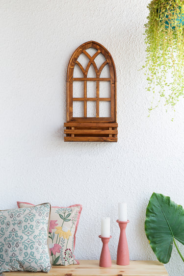 Mini Vintage Triangle Basket Frame